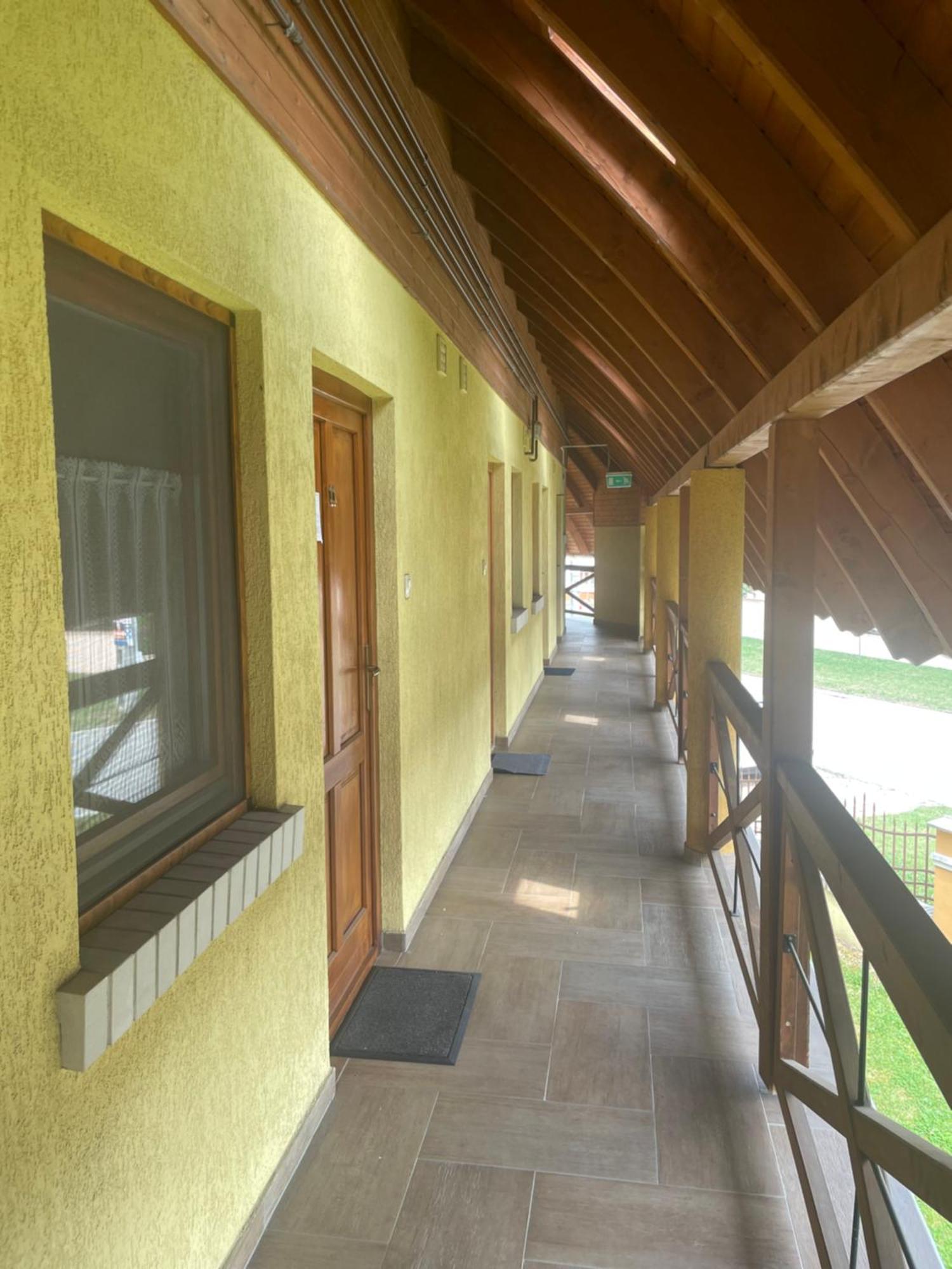 Pitypang Apartman Gyula Exterior photo